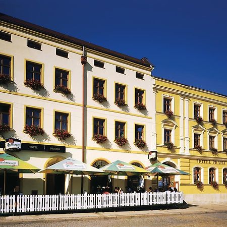 Hotel Praha Броумов Екстер'єр фото